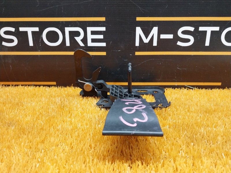 замок капота, 500 рублей, Красноярск