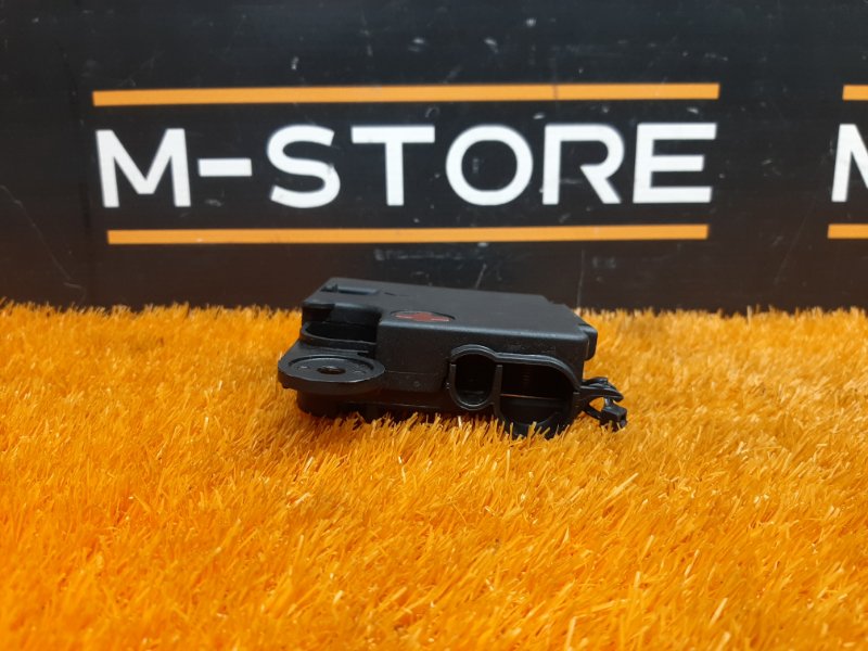 Клемма аккумулятора плюс, 500 рублей, Красноярск