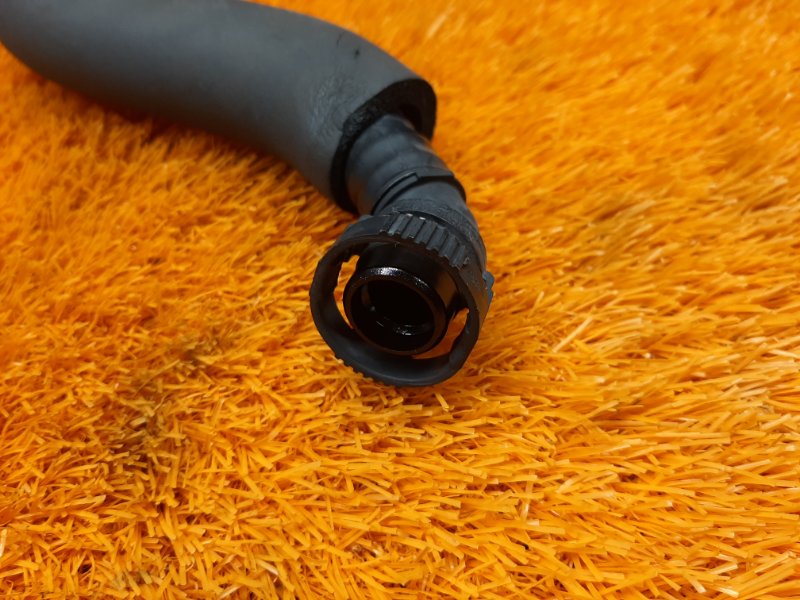 Патрубок картерных газов, 500 рублей, Красноярск