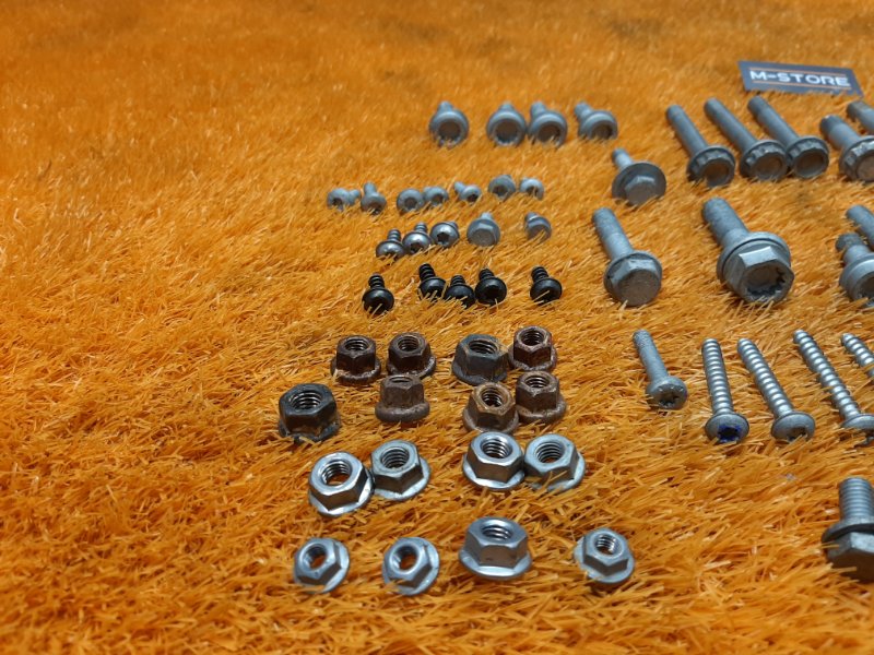 Болты и гайки ДВС, 810 рублей, Красноярск