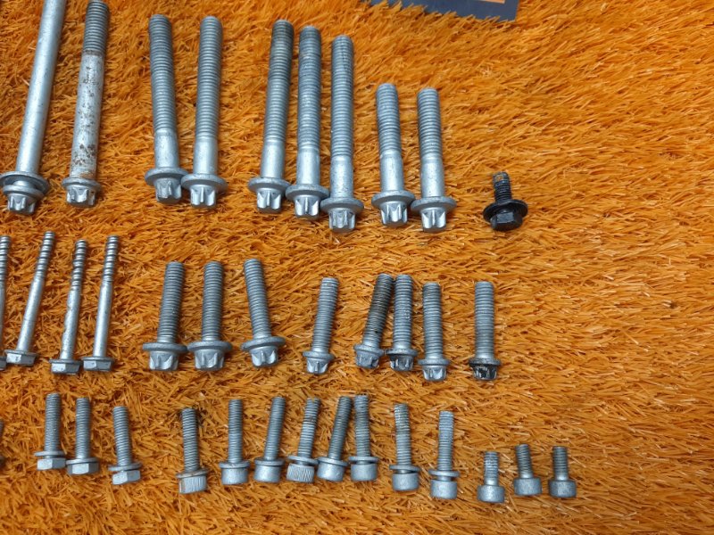 Болты и гайки ДВС, 630 рублей, Красноярск