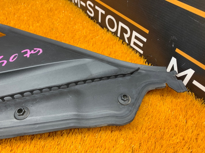 Водосток лобового стекла, 340 рублей, Красноярск