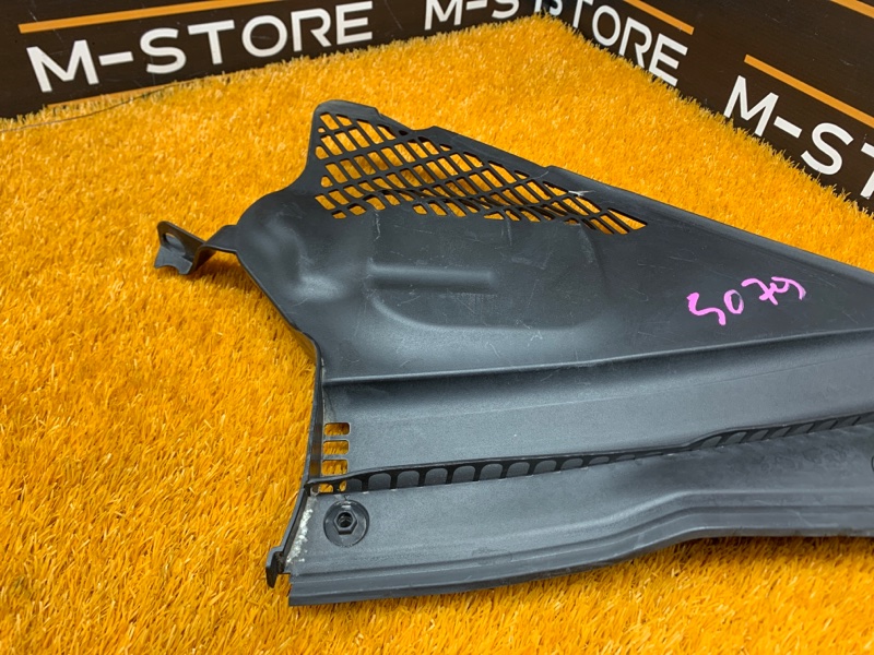 Водосток лобового стекла, 340 рублей, Красноярск