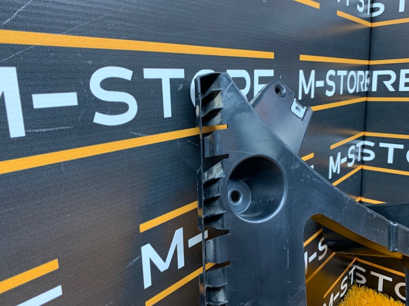 крепление бампера, 1220 рублей, Красноярск