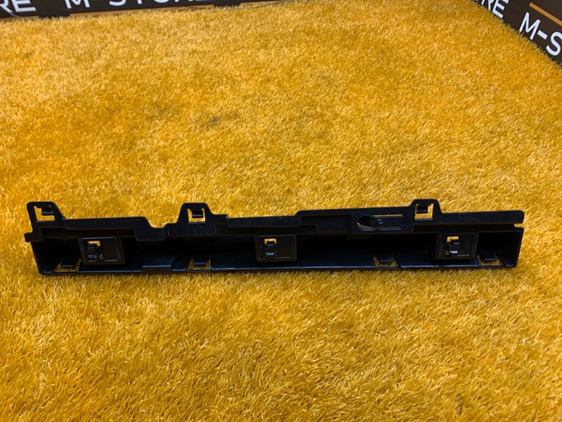 кронштейн порога, 340 рублей, Красноярск