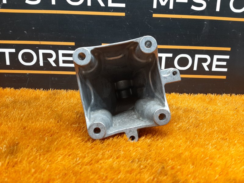 Кронштейн подушки двигателя, 1820 рублей, Красноярск