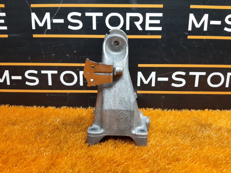 Кронштейн подушки двигателя, 1820 рублей, Красноярск