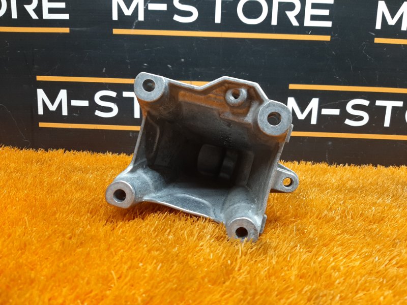 Кронштейн подушки двигателя, 1820 рублей, Красноярск