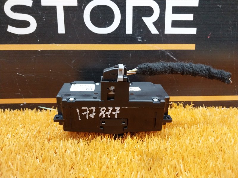 Переключатель света фар, 1000 рублей, Красноярск