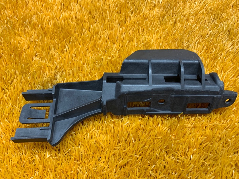 крепление бампера, 800 рублей, Красноярск