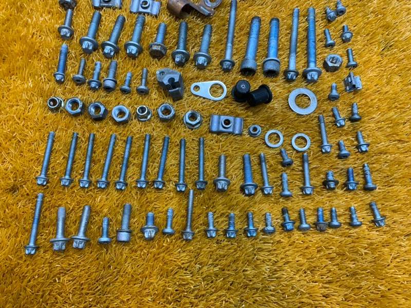 Болты и гайки ДВС, 870 рублей, Красноярск