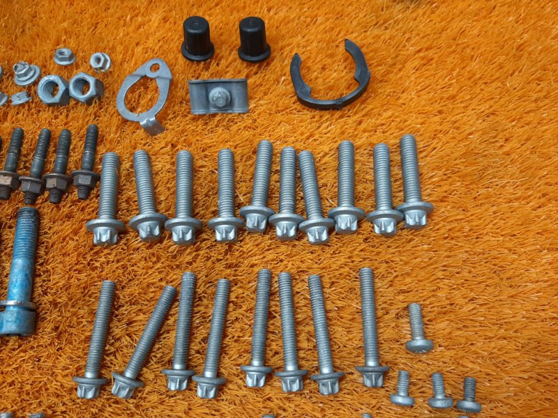 Болты и гайки ДВС, 750 рублей, Красноярск