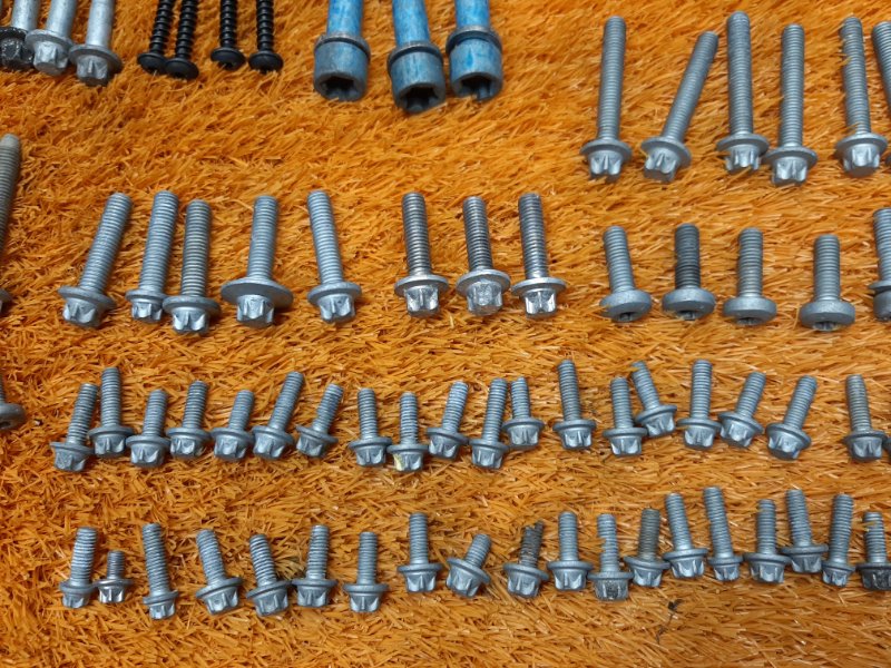 Болты и гайки ДВС, 750 рублей, Красноярск