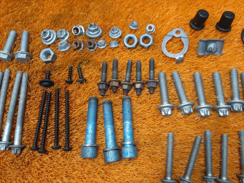 Болты и гайки ДВС, 750 рублей, Красноярск