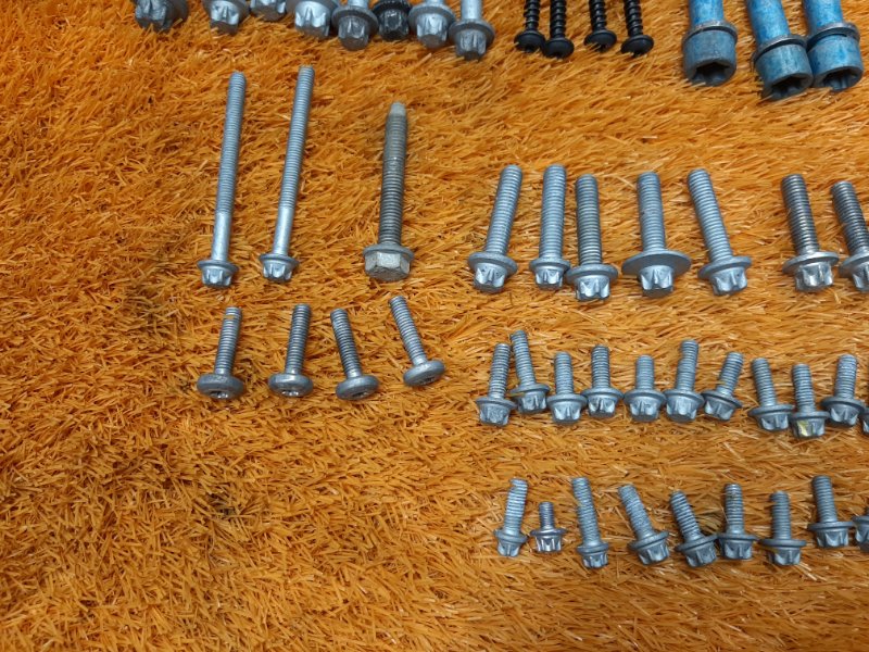 Болты и гайки ДВС, 750 рублей, Красноярск