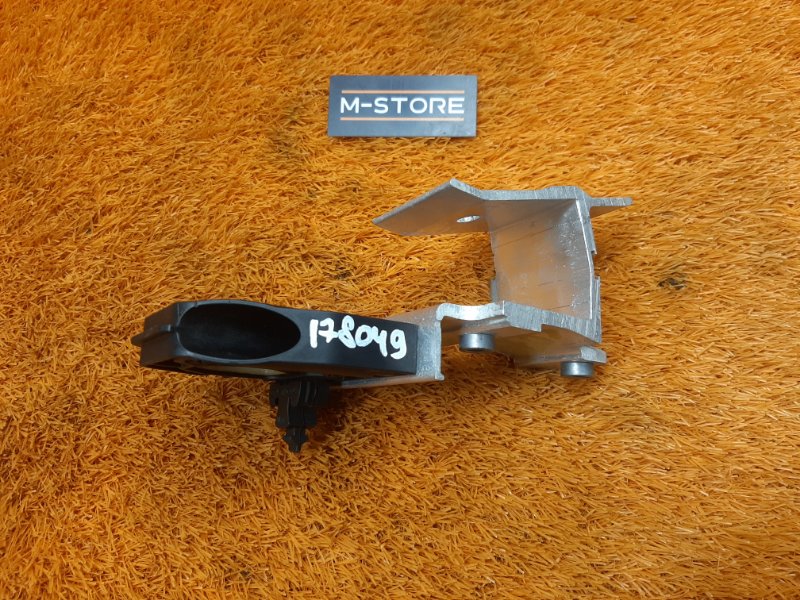 Кронштейн радиатора, 480 рублей, Красноярск