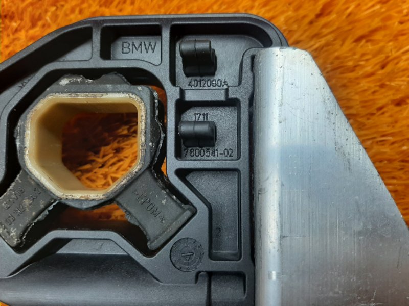 Кронштейн радиатора, 480 рублей, Красноярск