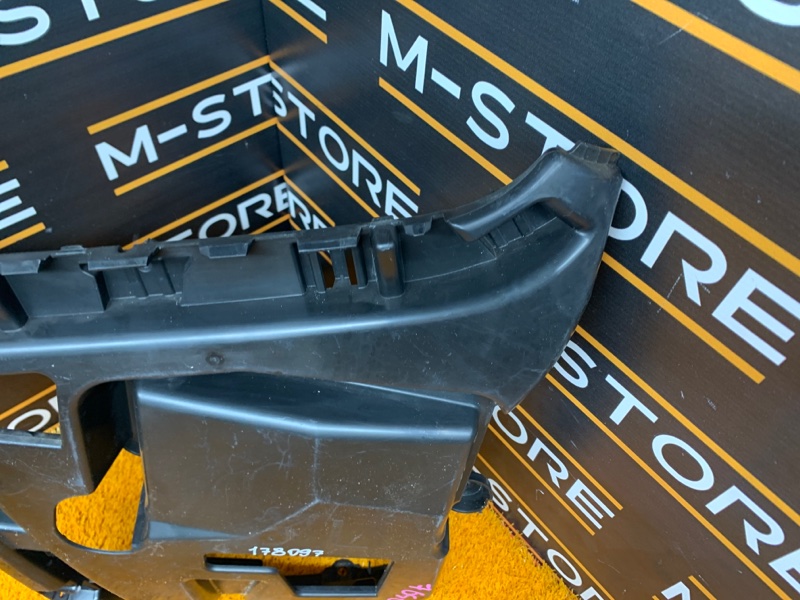 крепление бампера, 1800 рублей, Красноярск