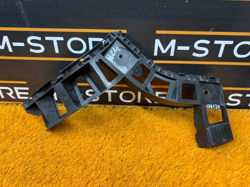 крепление бампера, 500 рублей, Красноярск