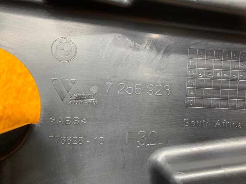 крепление бампера, 1800 рублей, Красноярск