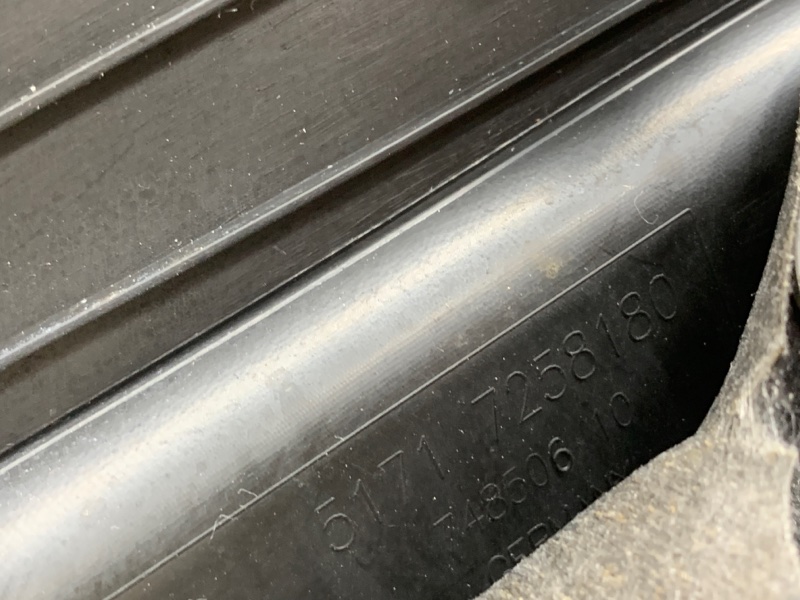 Водосток лобового стекла, 340 рублей, Красноярск