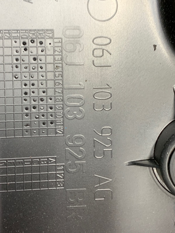 крышка двигателя, 2000 рублей, Красноярск