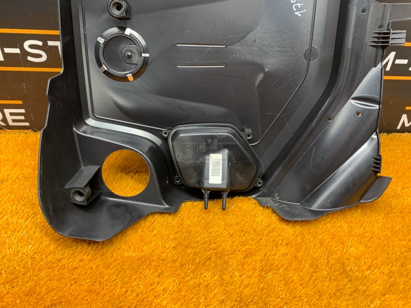 крышка двигателя, 1000 рублей, Красноярск