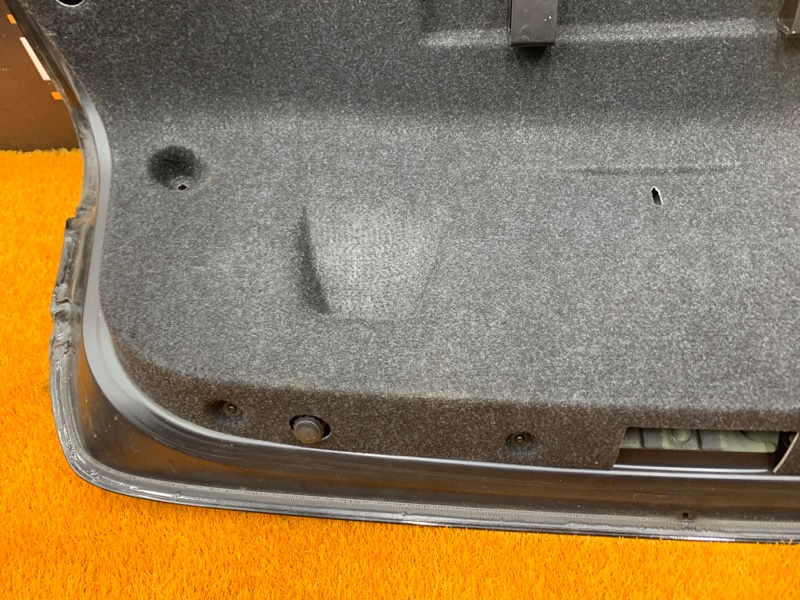 крышка багажника, 5000 рублей, Красноярск