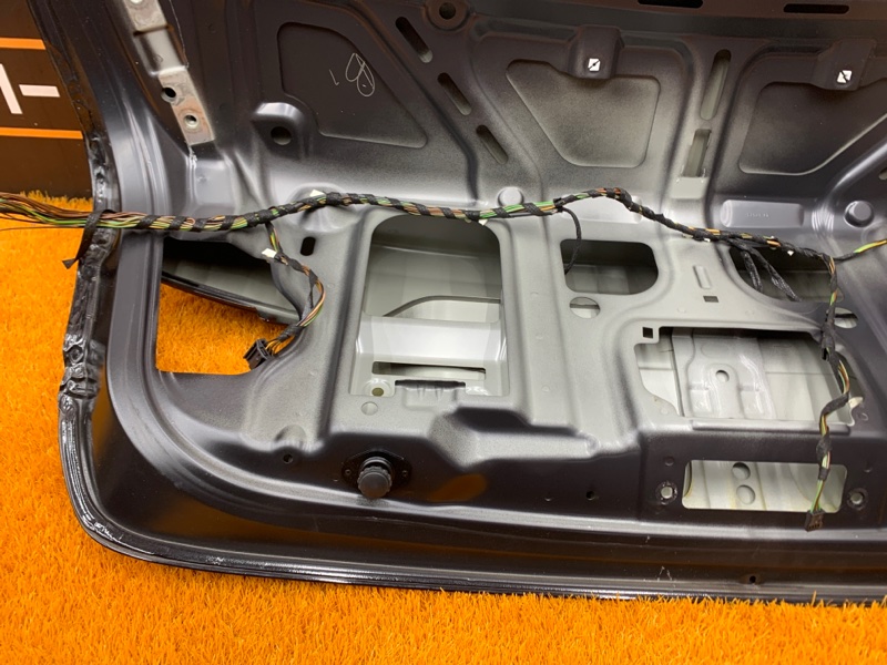 крышка багажника, 5000 рублей, Красноярск