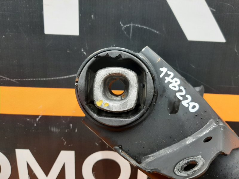 Балка поперечная (подрамник), 4500 рублей, Красноярск