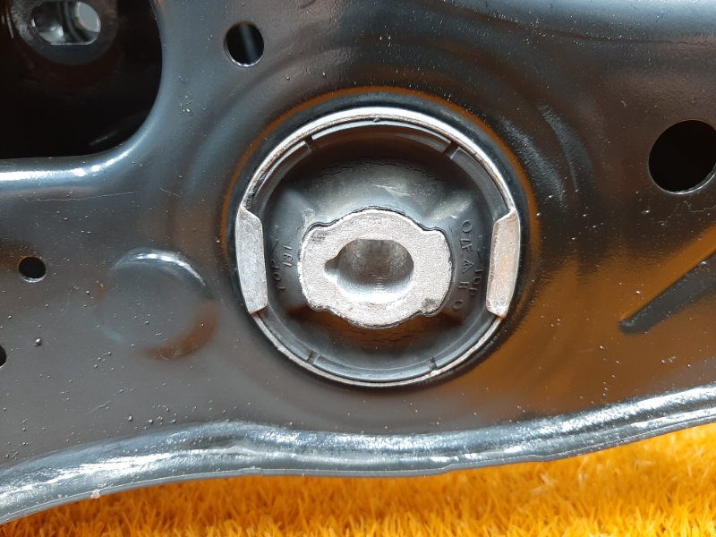 Балка поперечная (подрамник), 4500 рублей, Красноярск