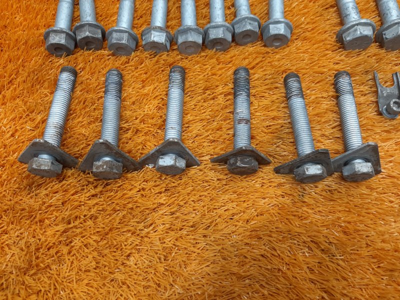 Болты и гайки задней подвески, 630 рублей, Красноярск