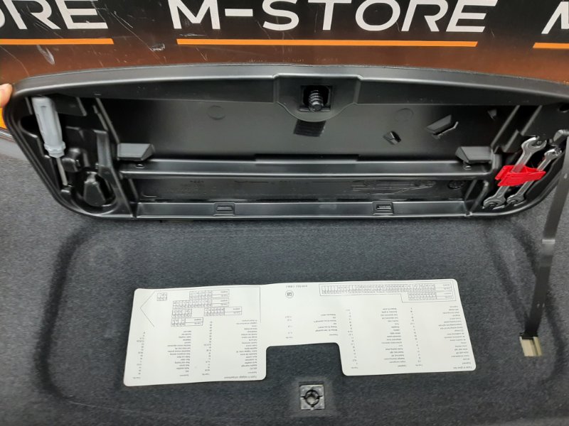 крышка багажника, 2500 рублей, Красноярск