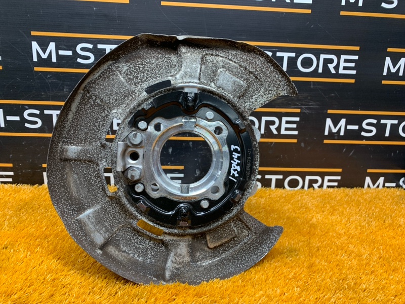 кулак поворотный, 1000 рублей, Красноярск