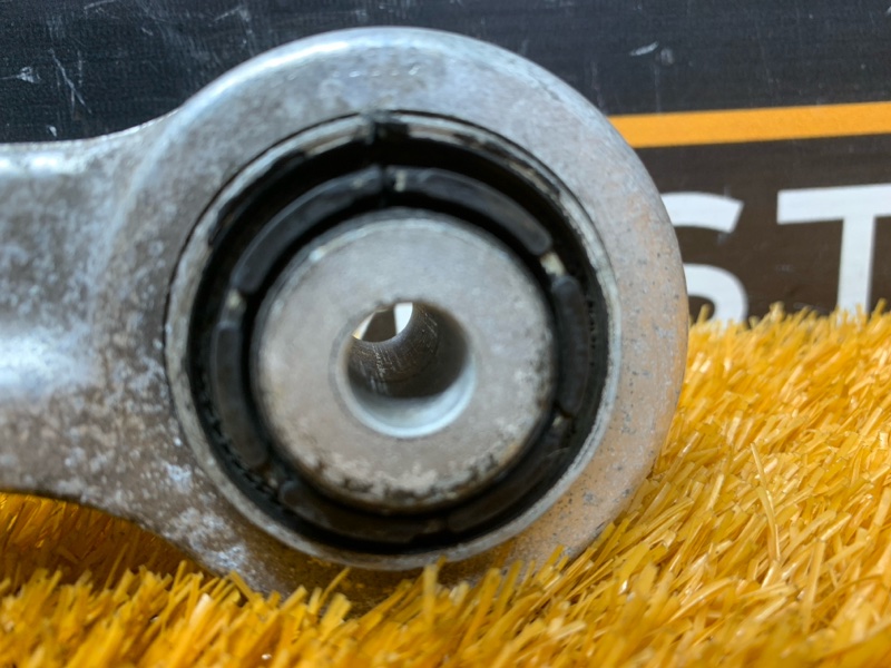 Рычаг подвески верхний, 1920 рублей, Красноярск