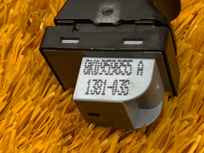 кнопка стеклоподъемника, 210 рублей, Красноярск