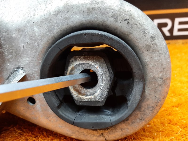 Балка поперечная (подрамник), 1690 рублей, Красноярск