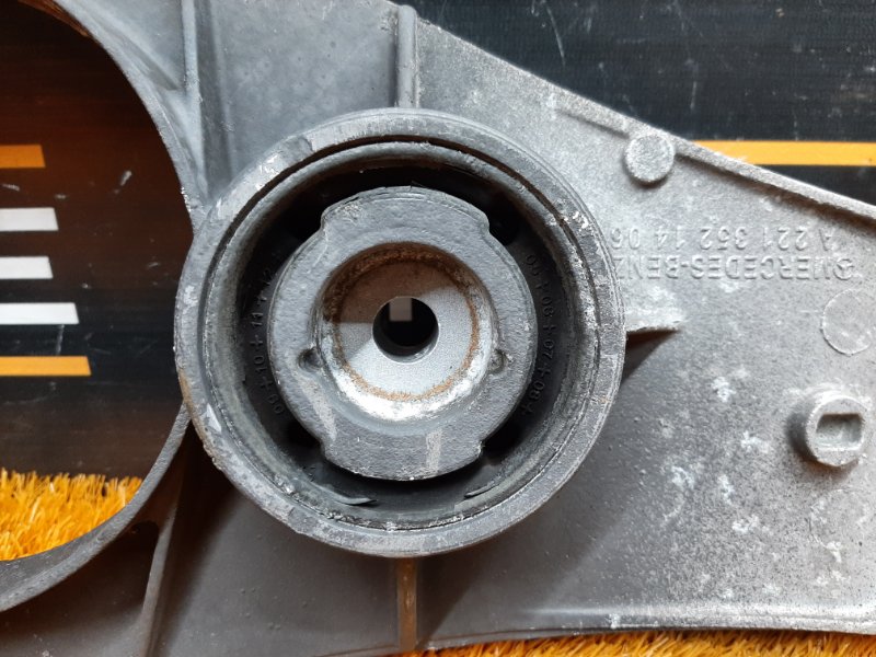 кронштейн редуктора, 500 рублей, Красноярск