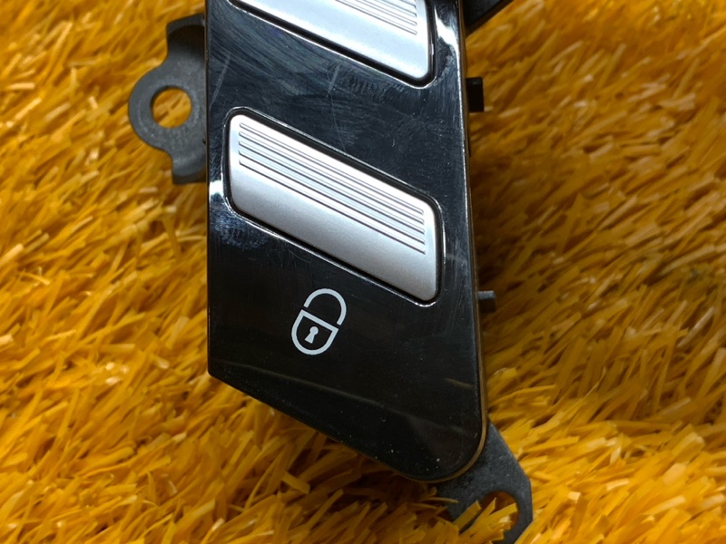 Кнопка центрального замка, 500 рублей, Красноярск