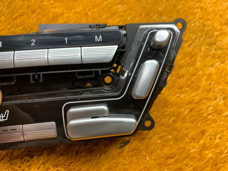 блок управления сиденьем, 2000 рублей, Красноярск