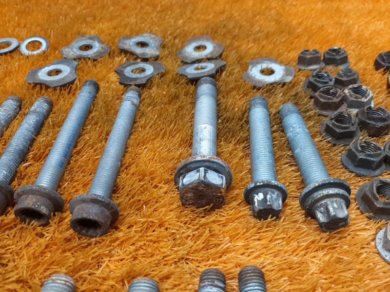 Болты и гайки задней подвески, 630 рублей, Красноярск