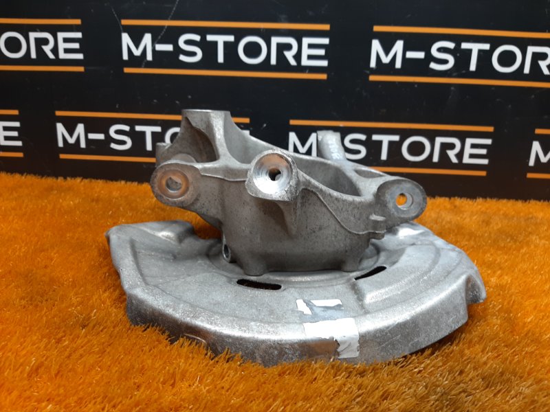 кулак поворотный, 1000 рублей, Красноярск