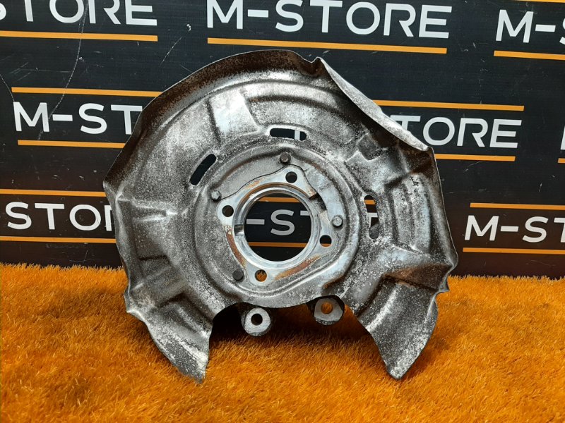 кулак поворотный, 1000 рублей, Красноярск