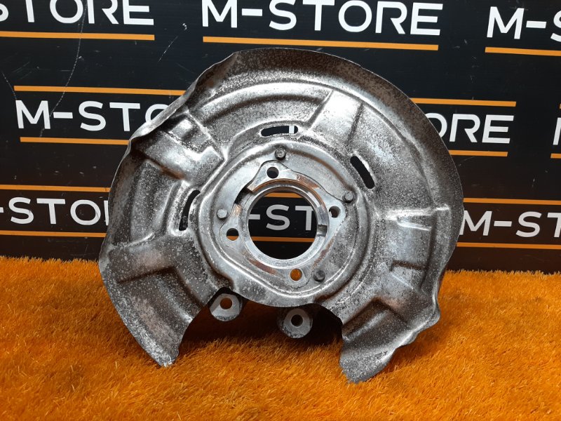 кулак поворотный, 1000 рублей, Красноярск