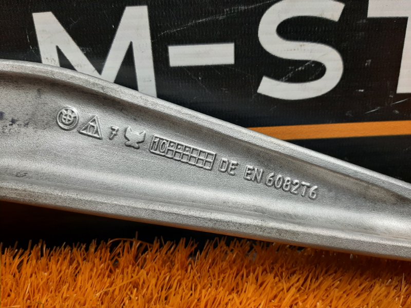 Рычаг подвески верхний, 1000 рублей, Красноярск