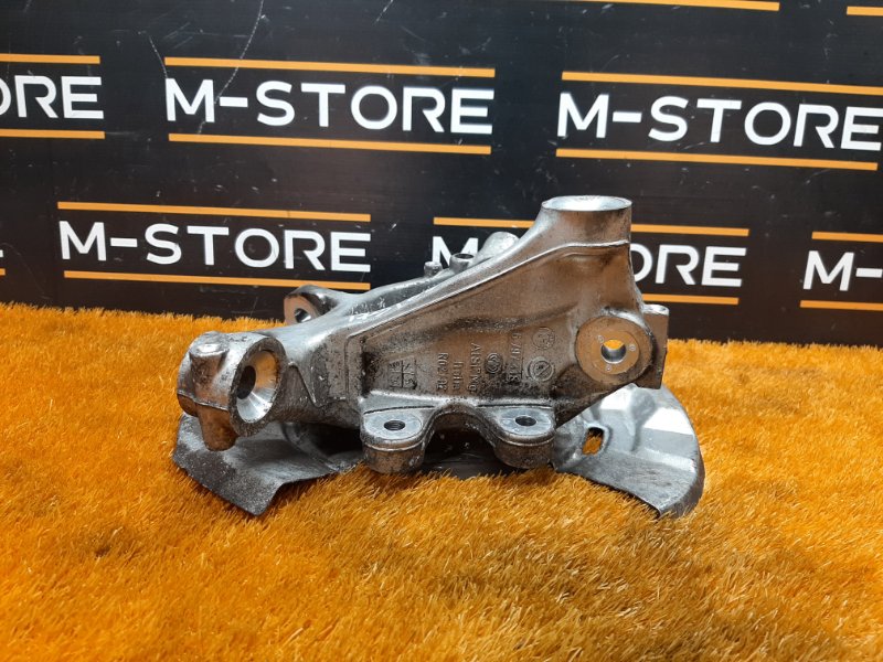 кулак поворотный, 2000 рублей, Красноярск