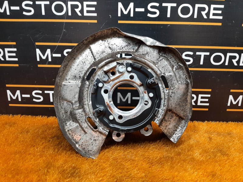 кулак поворотный, 2000 рублей, Красноярск