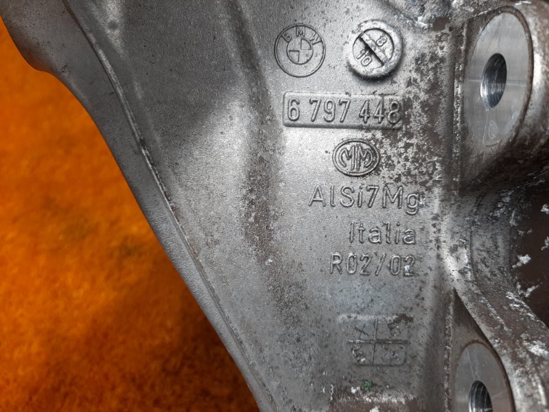 кулак поворотный, 2000 рублей, Красноярск