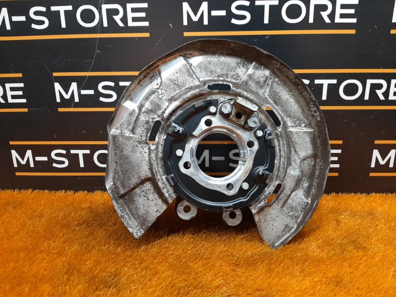 кулак поворотный, 2000 рублей, Красноярск