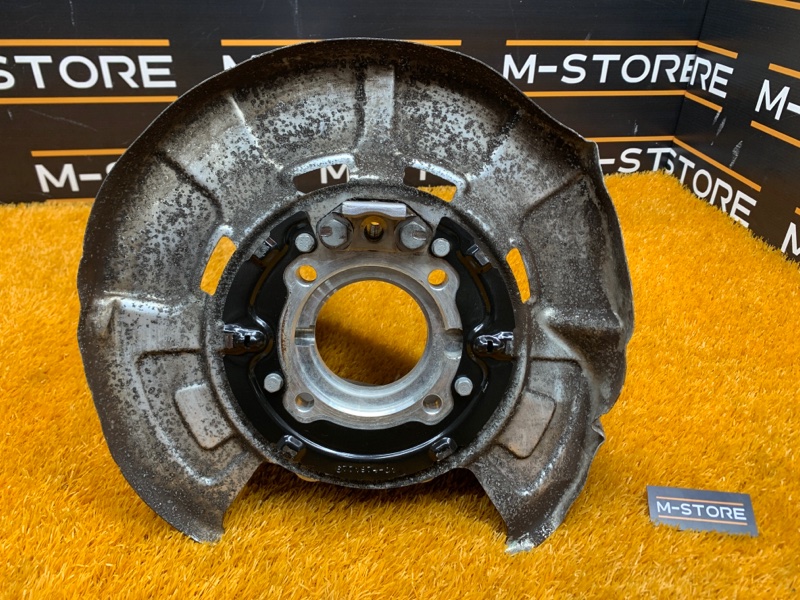 кулак поворотный, 1000 рублей, Красноярск